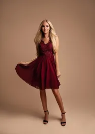 Cocktailjurk voor bruiloftsgast