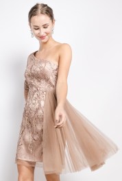 Cocktailjurk aangehechte sjaal