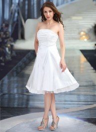 Strapless witte cocktailjurk