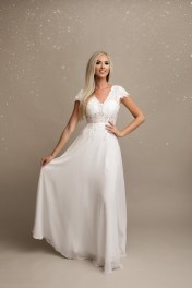 Galajurk met borduursel